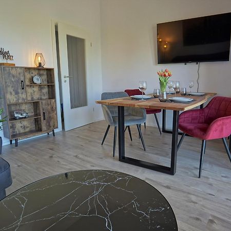 勃兰登堡"Hogulu" Brandenburg, Balkon, Neustadt, Kueche, Wassernaehe - Parkplatz Inklusive公寓 客房 照片